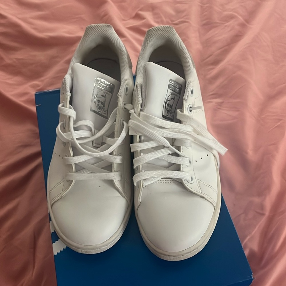 White Stan Smith